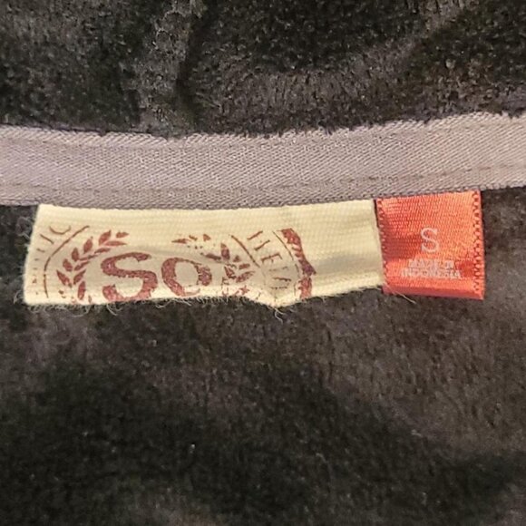 So Faux fur Zip up Black Jacket with Hood - Picture 3 of 8